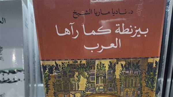 بالأسماء.. تعرف على الكتب الأكثر إقبالا بجناح مركز أبو ظبى للغة العربية